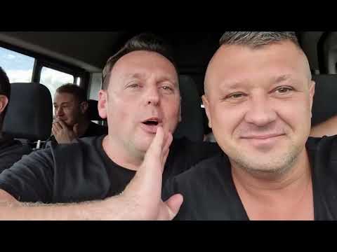 Ale ty jesteś słodka z Busa 😉😉🤣🤣 Szalony wjeżdża ❤️❤️