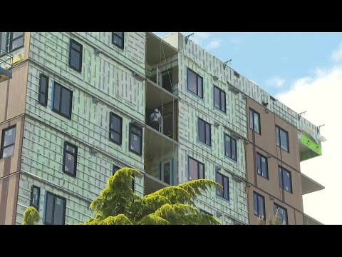 Hundreds of new condos sitting empty in Victoria