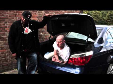 Frits Bricks ft. Steen - Junk VS Dealer