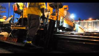 preview picture of video 'One-Minute Westerville - Nightime asphalt paving'