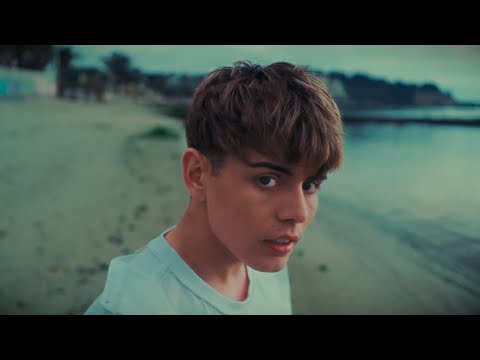 DIME QUIÉN TE HIZO PENSAR – BRAY ON (Videoclip Oficial)