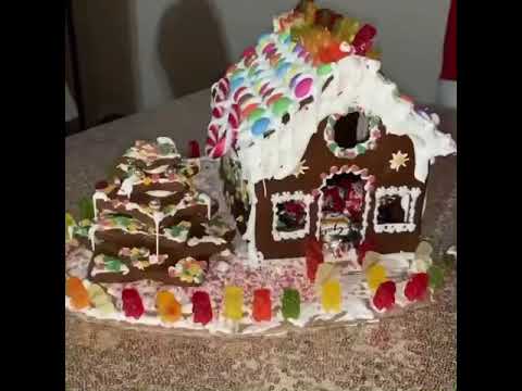 I have finally finished my gingerbread house🏕❤️❤️❤️🎄