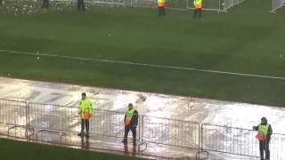 Policia baila estadio Monumental