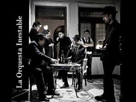 La Orquesta Inestable - Moonlight serenade