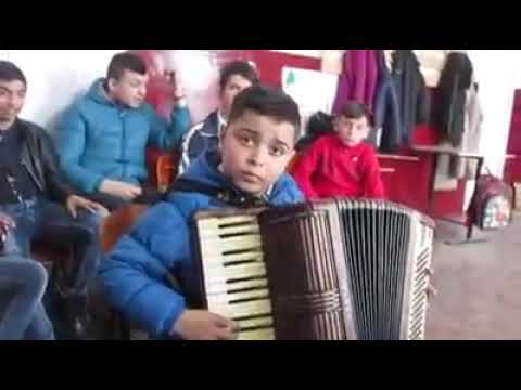 ADI TUDORACHE La Varsta de 6 ANISORI