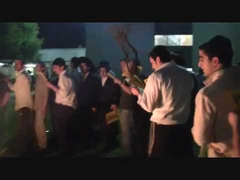 Lag B'Omer Dancing at Hebrew Theological College