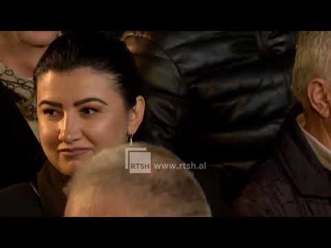 Protesta e PD përpara kryeministrisë, tensione, molotovë dhe përplasje me policinë