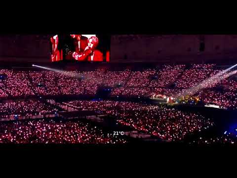 190728 EXO and EXOLs singing wait together #EXplOration #Seoul #D6