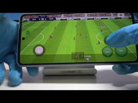 Motorola Edge 30 Pro PES GamePlay