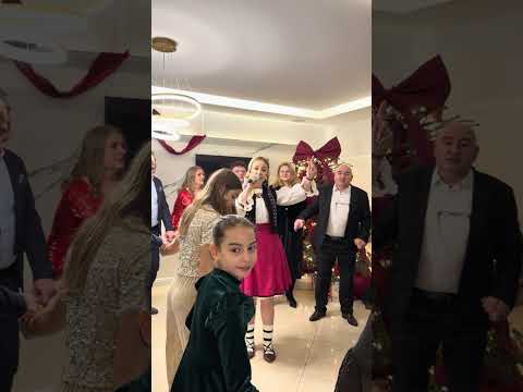 Amalia Tomoiaga-LIVE and Amalia Tomoiaga