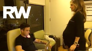 Robbie Williams | "Nurse she's out of her bed again"