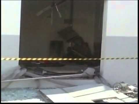 Polícia Procura Por Suspeitos De Explodir Caixa Automático Em Elisiário