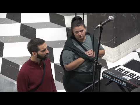 ZUNIC SUGERISE DUSANU KAKO DA PEVA - 25.11.2022. - INSTA TV