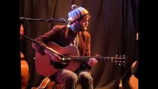 Neil Halstead - Digging Shelters (Live @ Cecil Sharp House, London, 24/10/13)