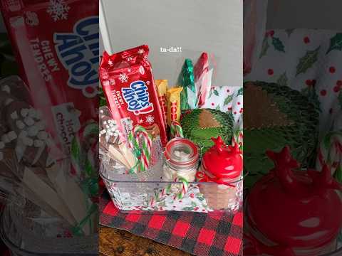 Last minute gift idea! Make a cozy hot chocolate themed gift basket ☕️🤍