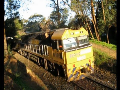 The Overland Passenger train at Aldgate (Near Mt. Lofty!) NR93