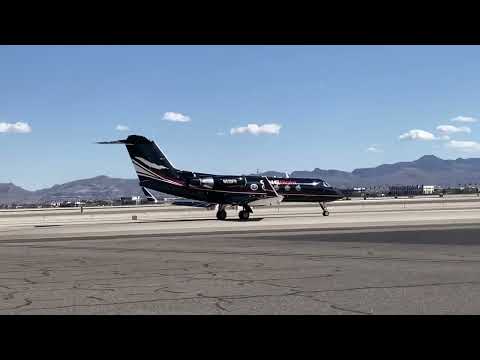 Gulfstream G-III taxing KLAS