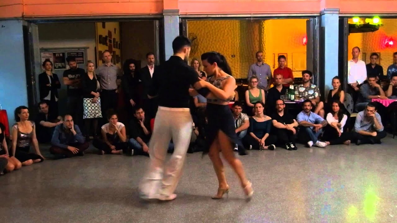 DANA FRÍGOLI y ADRIAN FERREYRA en Viva La Pepa Milonga (1/4)