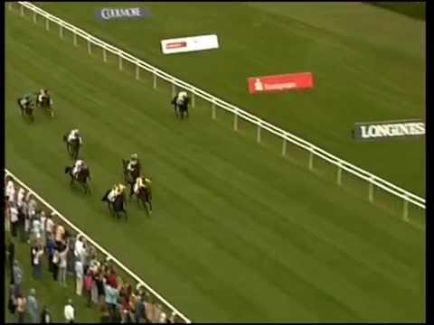 Baden-Baden, BBAG Auktionsrennen Iffezheim, 25.8.2012 - Siegerinnen: Molly Mara / Tosca (totes R.)