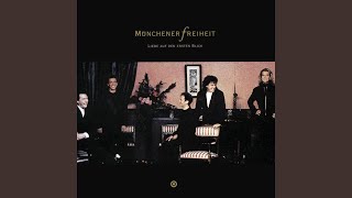 In Schweigen Versunken