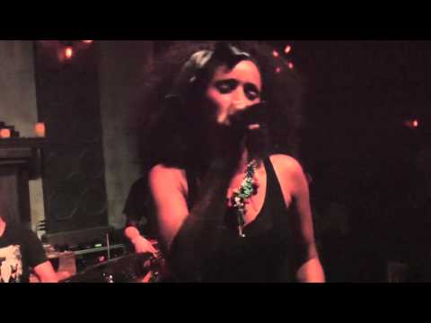 Live at Bodega: Killing Me Softly (The Fugees Cover)