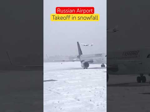 Airport in snowfall😱 #airplane #aeroplane #airport #ytshorts #aviation #plane #takeoff #viral #fyp