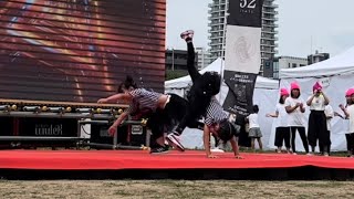 側転！かわいいダンス！