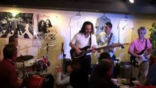 The Hentures Live(The ventures Tribute) Lullaby Of The Leaves