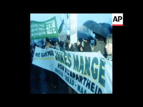 SYND 22 3 80  ANTI APARTHEID DEMONSTRATION IN PARIS