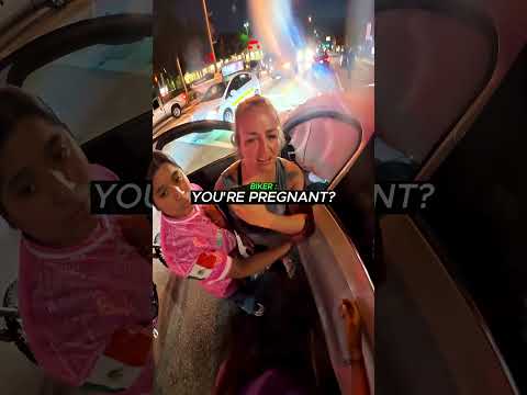 Biker Helps PREGNANT Women ❤️‍🩹🤰