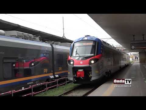 Frecciabianca in Sicilia  Picciotto   ''Vecchio treno riverniciato''