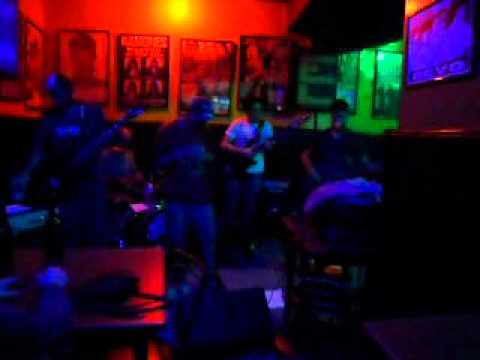 Come Out And Play - Estilo Largadão