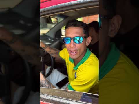 El Renault 4 #parati #humor #labarra #comedia #comedy #shortsviral #chiste #risa #humoryoutube