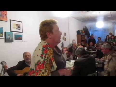 ELISABETE VILELA FADO, NO DAR A SOLA , NA RUA DOS CALDEIREIROS NO PORTO