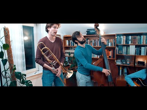 POČENI ŠKAFI - a ni škoda se jezit (official ULCA NOTR video)