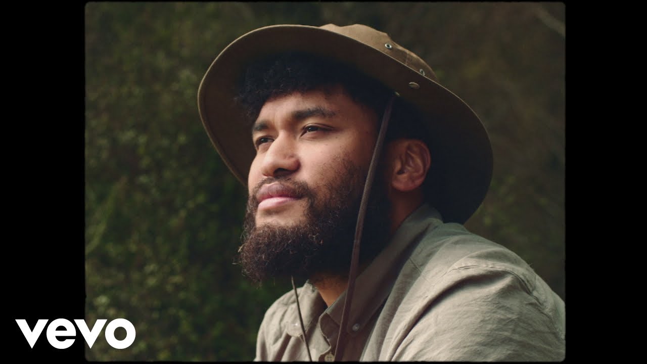 Lepani – ‘Next To Me’ Music Video