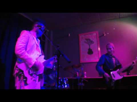 Psychic Dog "Rev Mike" Sally O'Briens, Somerville MA 11/5/16