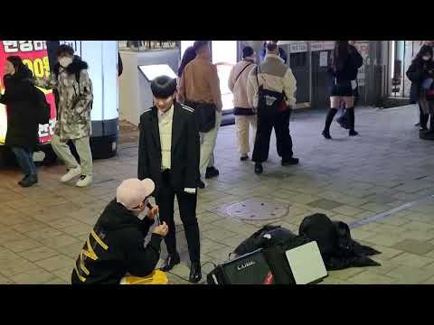 TUESDAY. YU KAGAWA, HYOJIN & SHINHWA. HONGDAE BUSKING.