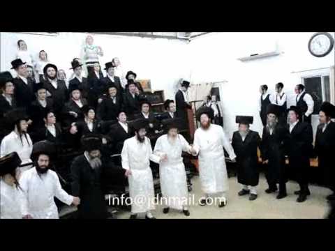 Motzoei Yom Kippur 5776 With Shomrei Emunim Rebbe Of Ashdod