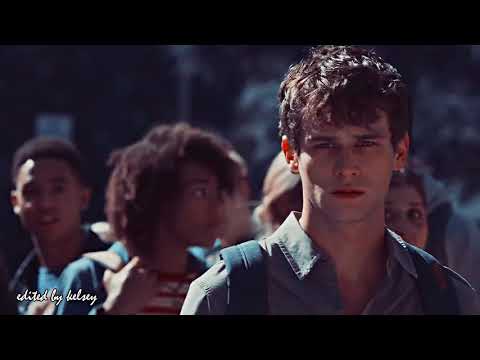 Justin Foley | Battle Scars