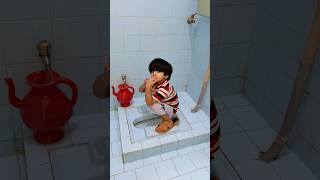 Download lagu Poh 💨 Washing In Toilet 😂| mp3 Download lagu Poh 💨 Washing In Toilet 😂| mp3