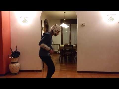 Come rompere l'uovo di pasqua da mezzo kg