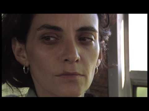 La Extranjera trailer