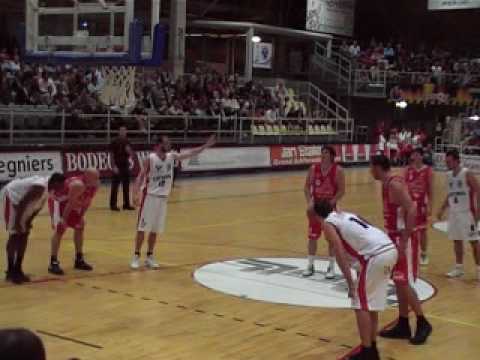 18 13-10-07 Gent-BCO - bonusvrijworp voor Petrovic.mpg