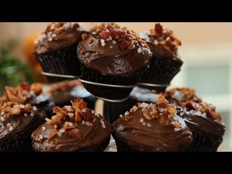 download lagu mp3 mp4 Chocolate Covered Bacon Cupcakes, download lagu Chocolate Covered Bacon Cupcakes gratis, unduh video klip Chocolate Covered Bacon Cupcakes