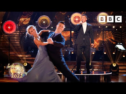 Luke Evans performs Bridge Over Troubled Water ✨ BBC Strictly 2022