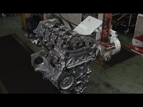 Assembling a Peugeot RCZ R Engine