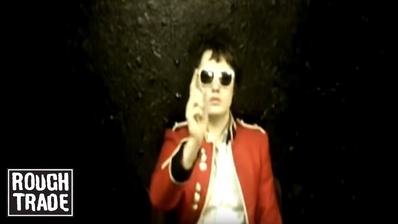 The Libertines - Don't Look Back Into The Sun (Official Video) - YouTube