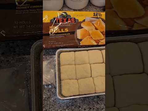 #texasroadhouse #rolls texas roadhouse rolls #food #shorts #bread #walmartfinds
