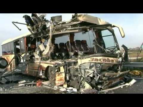 11.11.2010 Autobahn A28 Busunglück
